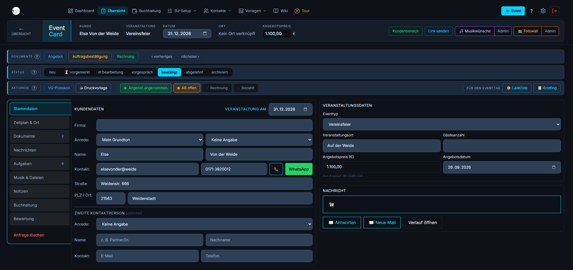 EventCard in DJCockpit: Kundendaten mit Anruf- und WhatsApp-Knopf, Dokumente, Status, Veranstaltungsdaten und die letzte Nachricht des Kunden